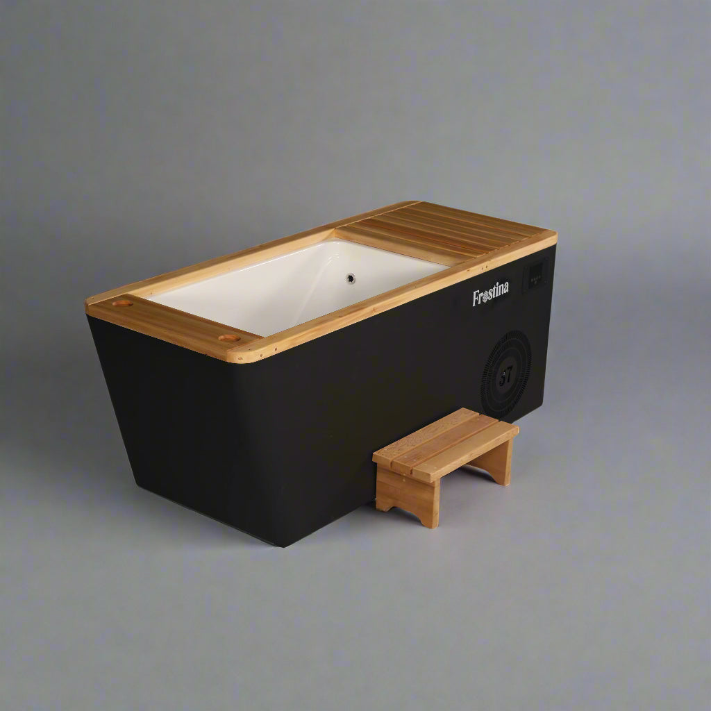 Velika hladna kad z ohlajevalnikom